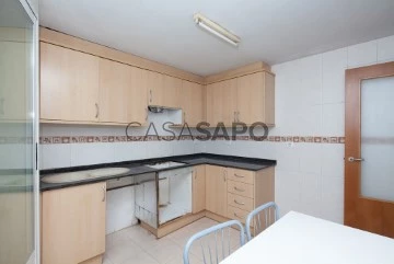 Piso 3 habitaciones + 1 hab. auxiliar