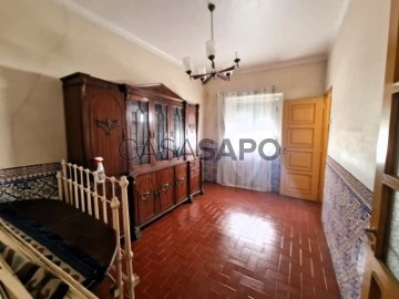 Two-Family House 4 Bedrooms