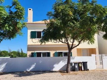 Vivienda Aislada 6 habitaciones