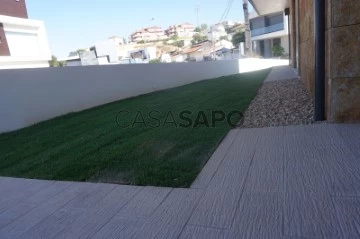 Detached House 4 Bedrooms Triplex