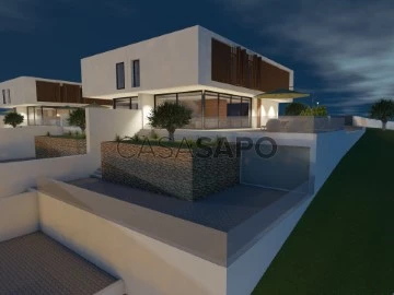 Semi-Detached House 3 Bedrooms Triplex