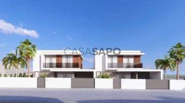 Semi-Detached House 3 Bedrooms +1 Duplex