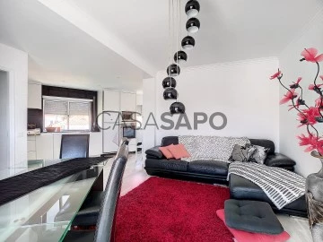 Apartment 1 Bedroom Triplex