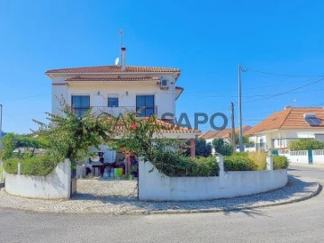 Semi-Detached House 3 Bedrooms +2