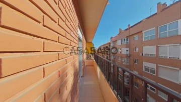 Piso 3 habitaciones + 4 hab. auxiliares