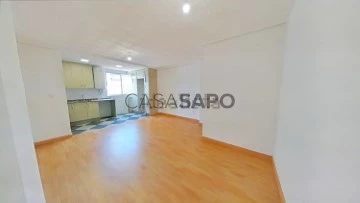 Piso 3 habitaciones + 4 hab. auxiliares