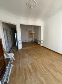 Piso 3 habitaciones + 4 hab. auxiliares