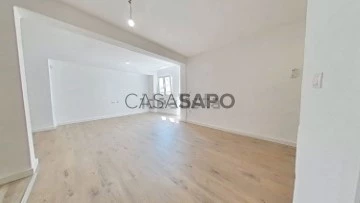 Piso 3 habitaciones + 4 hab. auxiliares