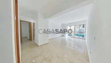 Piso 3 habitaciones + 4 hab. auxiliares