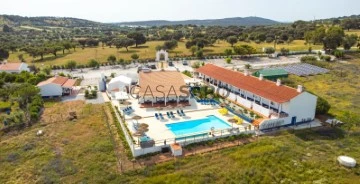 Alentejo Farmhouse 11 Bedrooms