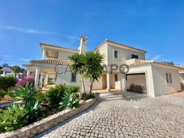 Detached House 4 Bedrooms