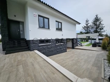 House 5 Bedrooms