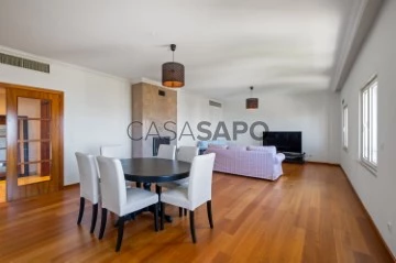 Apartamento T4