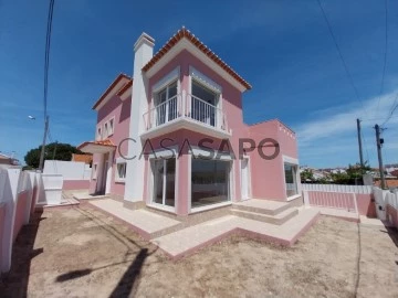 Detached House 3 Bedrooms Triplex