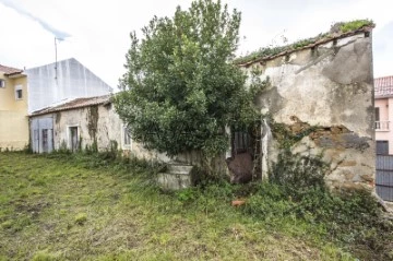 Old House 3 Bedrooms