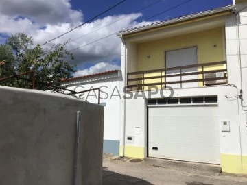 Vivienda adosada 2 hab. + 1 hab. auxiliar, Duplex