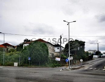 Two-Family House 6 Bedrooms Duplex