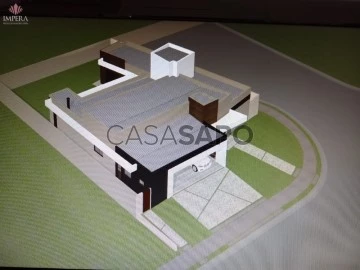 Casa em condomínio T3