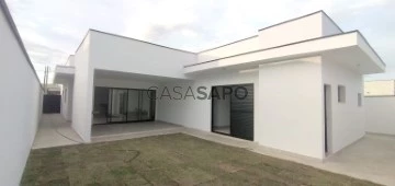 Casa em condomínio