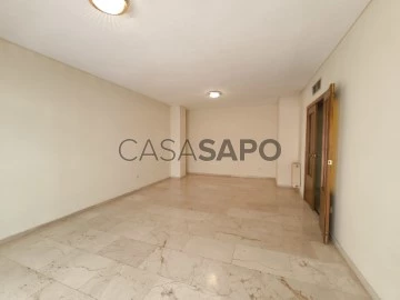 Piso 3 habitaciones