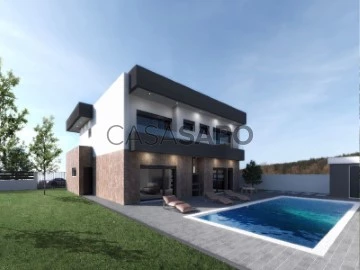 Detached House 6 Bedrooms