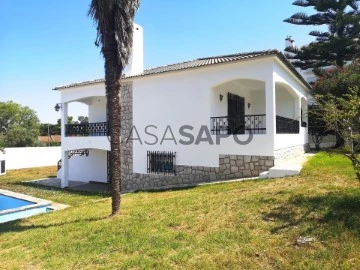 Detached House 4 Bedrooms