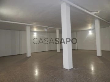 Baixos comercial