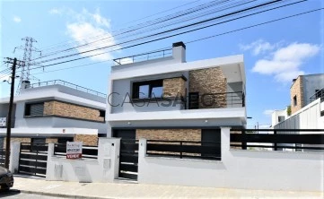 Detached House 4 Bedrooms Duplex