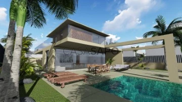 Villa 4 Bedrooms