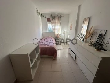 Apartment 2 Bedrooms Triplex