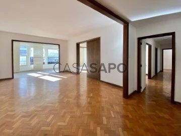 Apartamento 4 Quartos