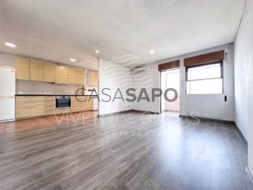 Apartamento 2 habitaciones + 1 hab. auxiliar