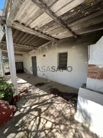 Farm Land 2 Bedrooms +2