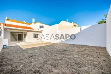 Refúgio na natureza. A incrível casa modular em Sintra que ficou