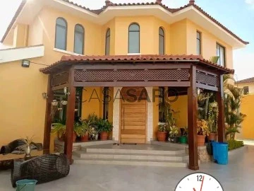 Casa em condomínio T3+3