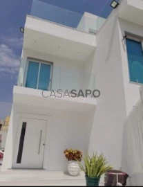 Casa em condomínio T3