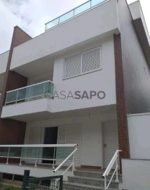 Casa em condomínio T4 Duplex