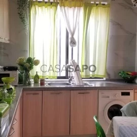 Casa em condomínio T4