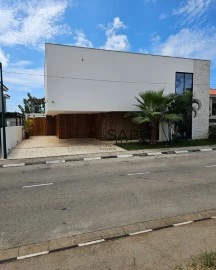 Casa em condomínio T4+1