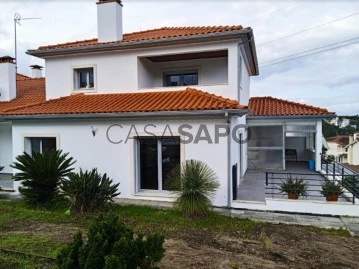 Semi-Detached House 3 Bedrooms Triplex