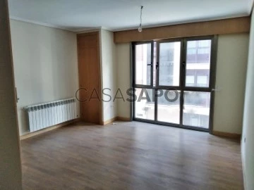 Flat 2 Bedrooms