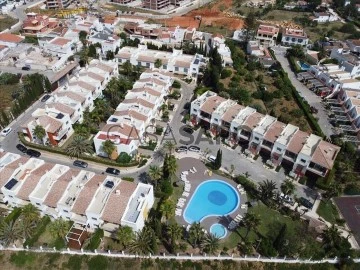 Ver Moradia T3 Com piscina, Portimão, Faro em Portimão
