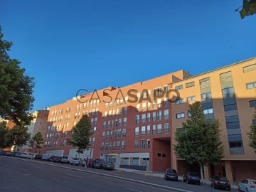 Veure Plaça de pàrquing, Universidad, Ávila, Universidad en Ávila