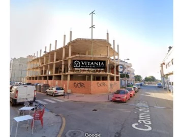 Veure Edifici Amb garatge, Albal, Valencia en Albal