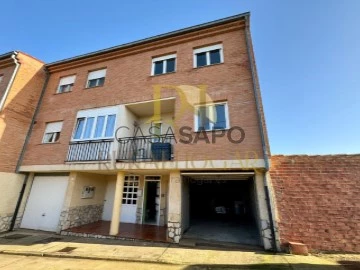 Ver Casa 3 habitaciones, Duplex Con garaje, Villamañán, León en Villamañán