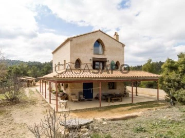 Veure Casa amb parcel·la 6 habitacions, Triplex Amb piscina, Cretas, Teruel en Cretas