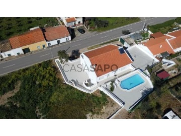 See Detached House 4 Bedrooms +1 With garage, Rasmalho, Portimão, Faro in Portimão