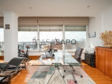 Ver Apartamento T2 Com garagem, Avenida 24 de Julho (Santos-o-Velho), Estrela, Lisboa, Estrela em Lisboa