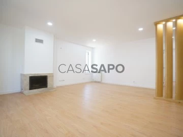 See Apartment 3 Bedrooms With garage, Cidade da Maia, Porto, Cidade da Maia in Maia
