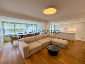 See Apartment 3 Bedrooms With garage, Santo António, Lisboa, Santo António in Lisboa